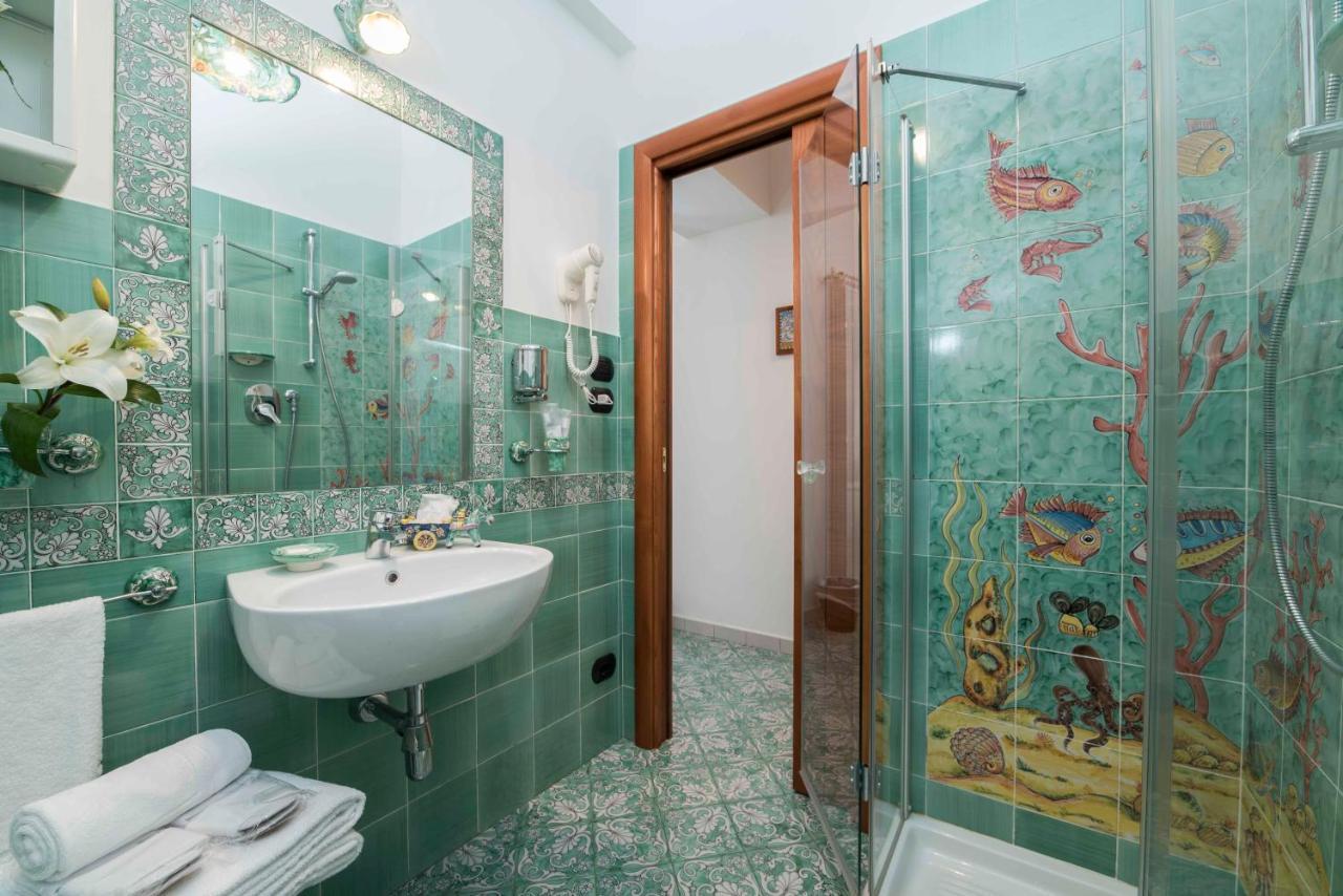 B&B Palazzo Pinto Виетри Экстерьер фото