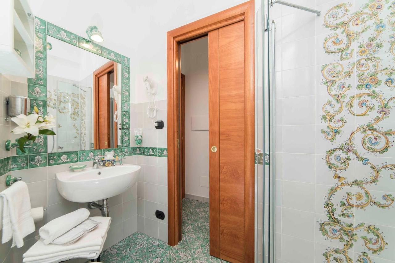 B&B Palazzo Pinto Виетри Экстерьер фото